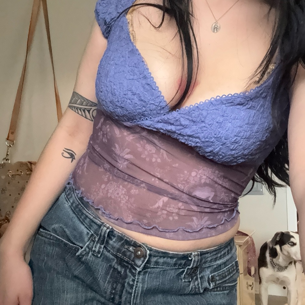 Chic Purple Lace Crop Top